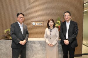 慶應義塾大学 大学院経営管理研究科 講師　　　　　　　　　山形大学 客員教授　岩本 隆 先生