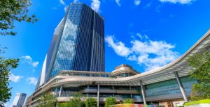 人事・賃金制度の抜本的見直しで働きがいと成長実感を生み出す【JR東日本】